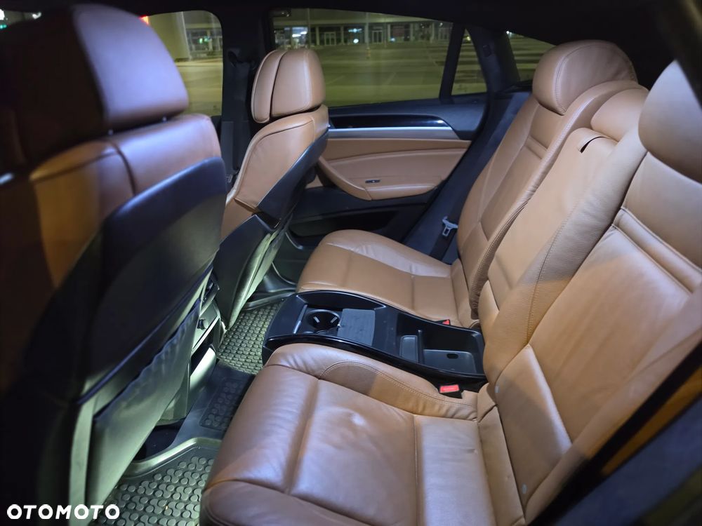 BMW X6 - 15