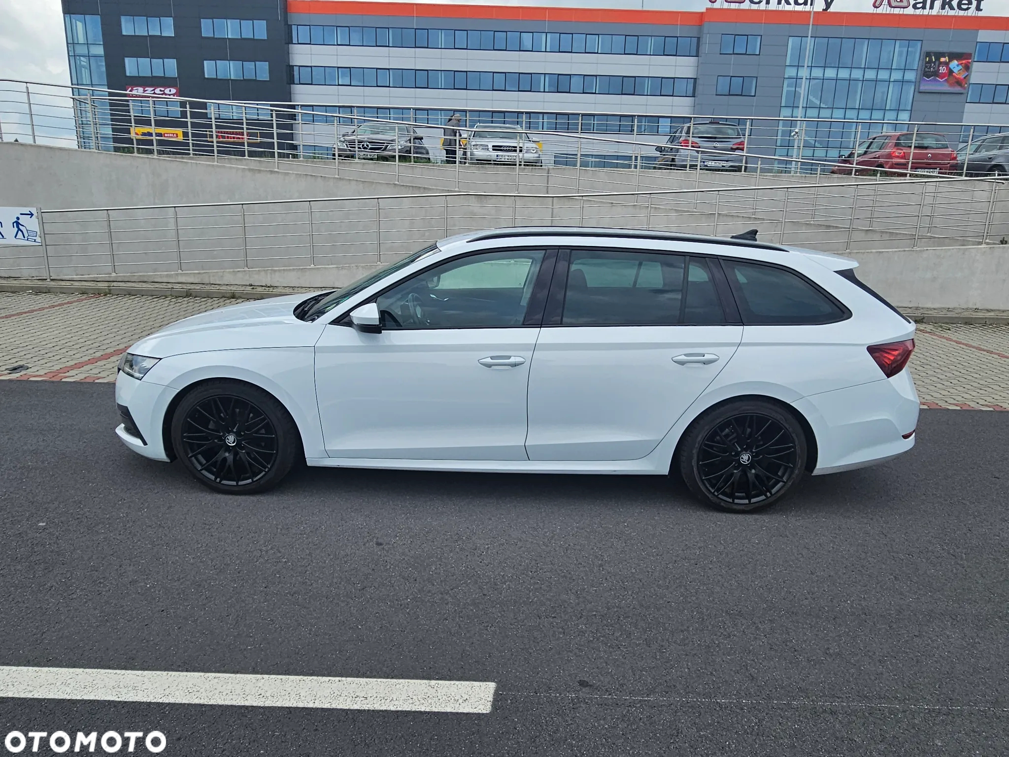 Skoda Octavia 2.0 TDI DSG Sportline - 5