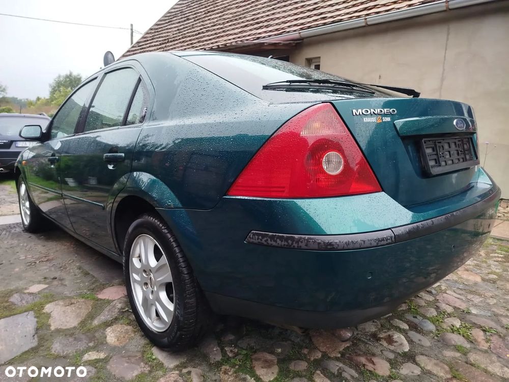 Ford Mondeo 1.8 Ghia - 4