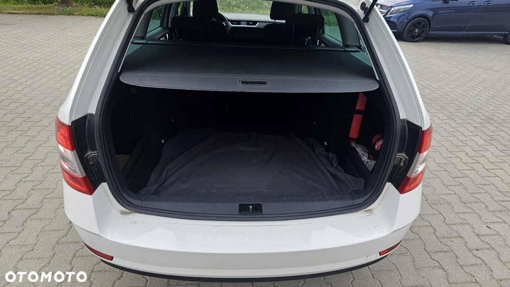 Skoda Octavia 1.6 TDI SCR Ambition - 9