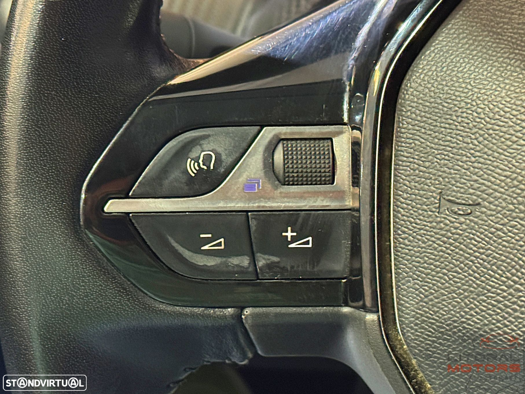 Peugeot 208 1.2 PureTech Allure - 21