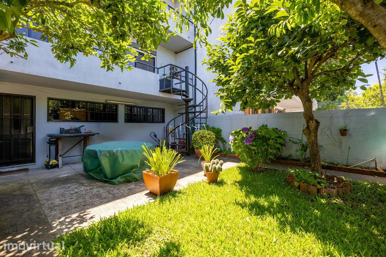 Moradia T4 com Jardim e Garagem na Foz do Douro - Grande imagem: 2/44