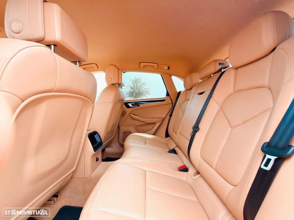 Porsche Macan S - 23