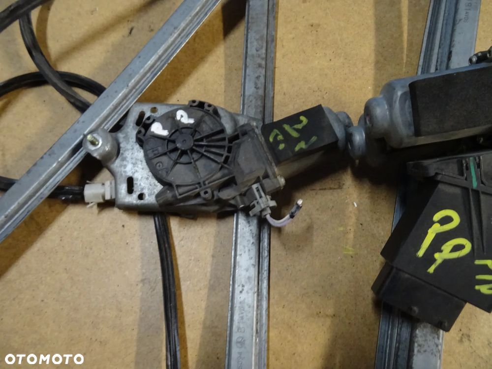 RENAULT ESPACE IV PODNOSNIK SZYBY PRAWY PRZEDNI 29 PIN MODUL 2 PIN 6 PIN - 3