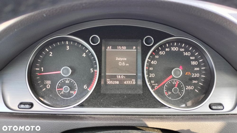 Volkswagen Passat - 13