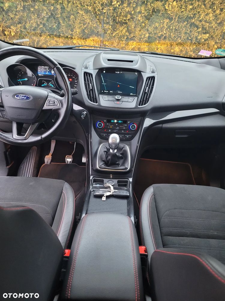 Ford Kuga - 18