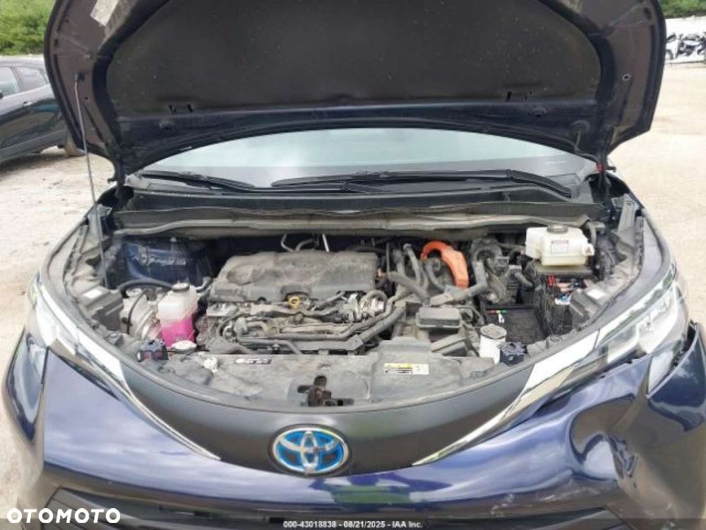 Toyota Sienna - 17