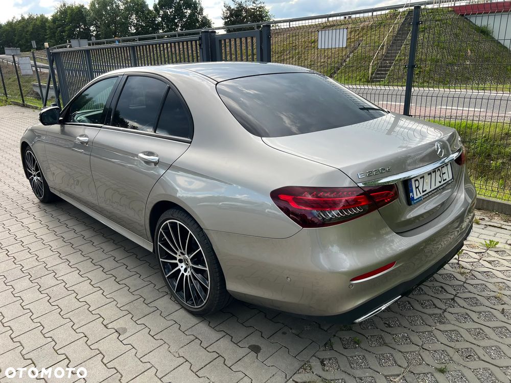 Mercedes-Benz Klasa E - 2