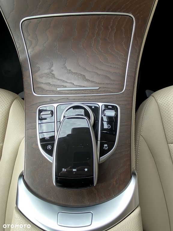 Mercedes-Benz GLC 220 d 4-Matic - 25