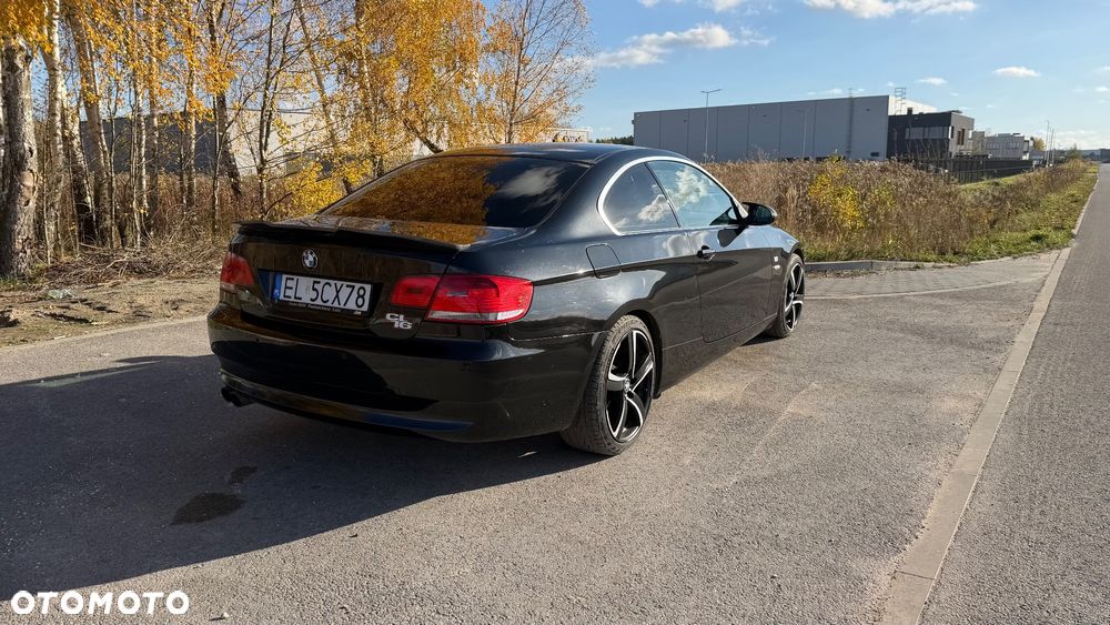 BMW Seria 3 325i - 5