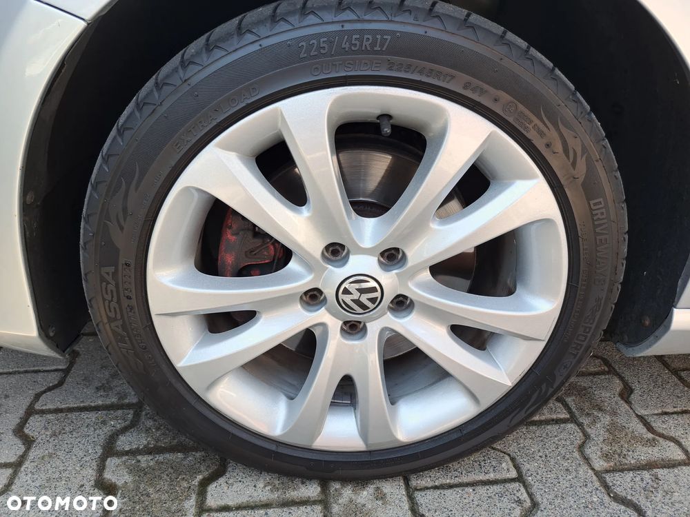 Volkswagen Passat 2.0 TDI Comfortline DSG - 29