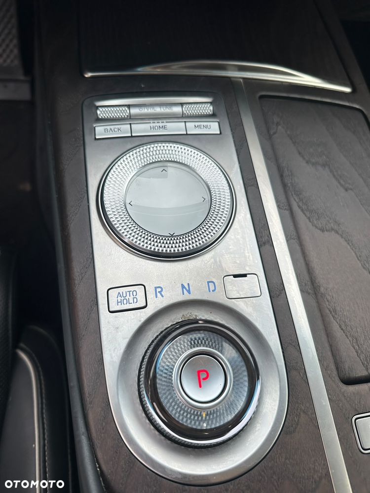 Genesis G80 - 14