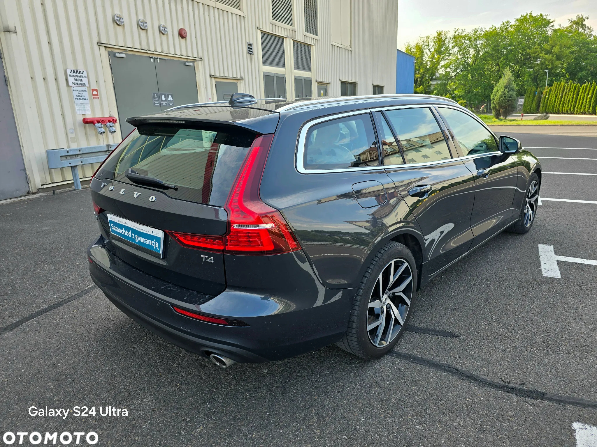 Volvo V60 T4 Momentum Pro - 8