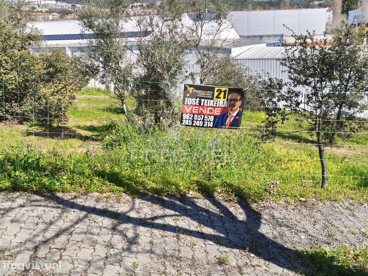 lote Urbano para construção - Grande imagem: 2/2