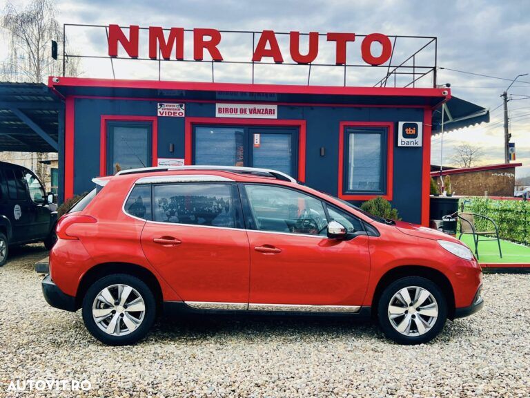 Peugeot 2008 PureTech 110 Stop&Start Business-Line - 11