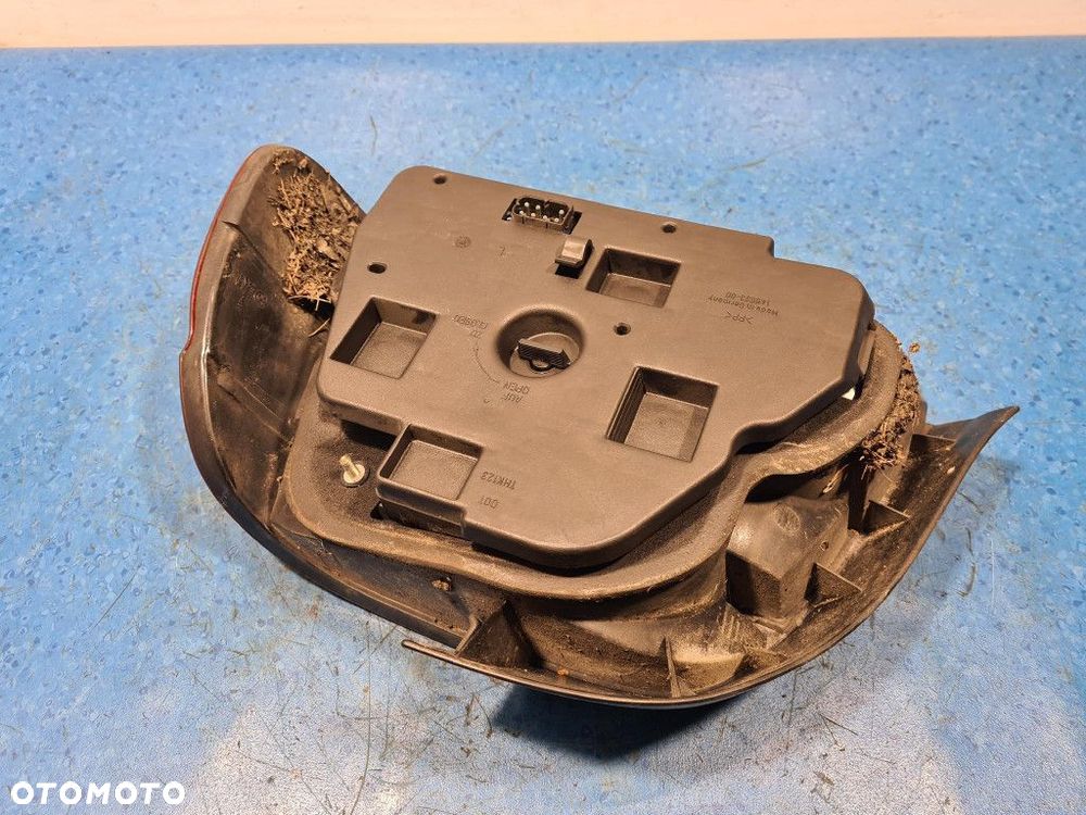 BMW 5 E39 SEDAN LAMPA TYŁ LEWA ZEWNĘTRZNA - 10