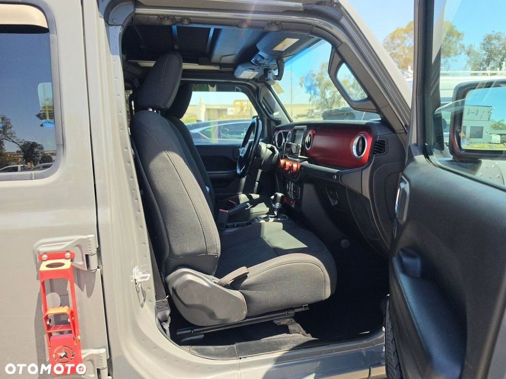 Jeep Wrangler - 7