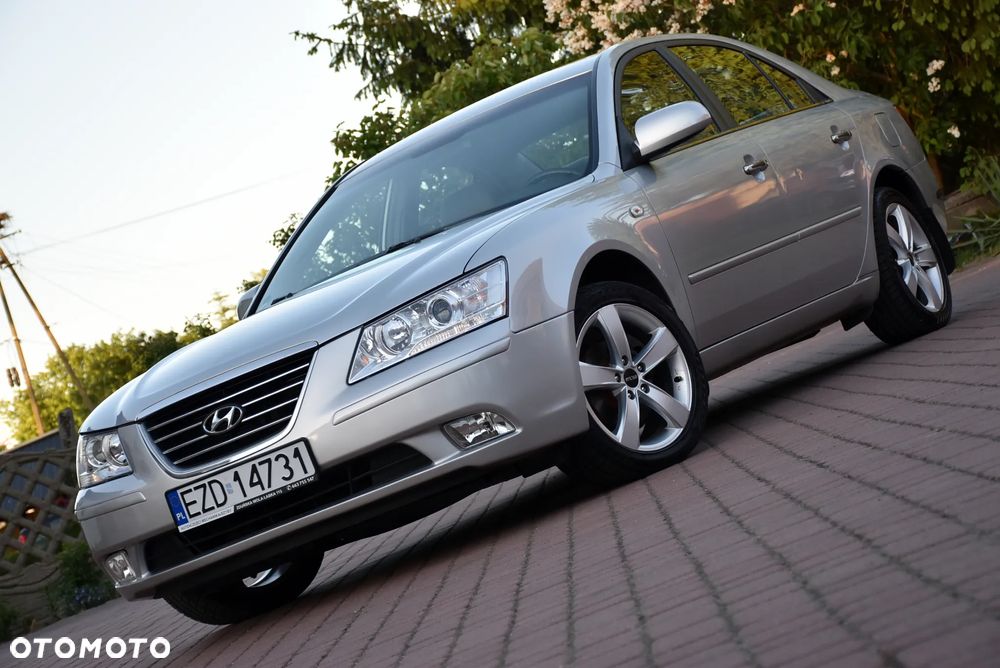 Hyundai Sonata - 9