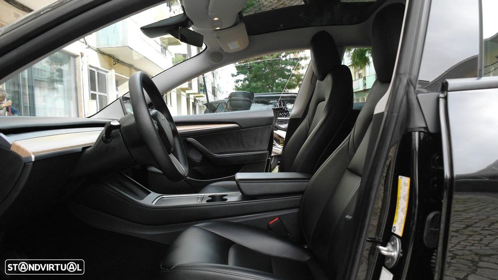 Tesla Model 3 Long Range Tração Traseira - 39