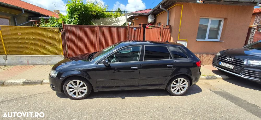 Audi A3 Sportback 2.0 TDI S-tronic Attraction - 2