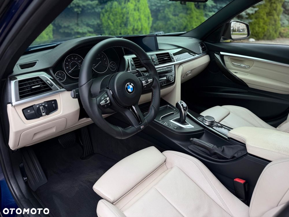 BMW Seria 3 330i - 26