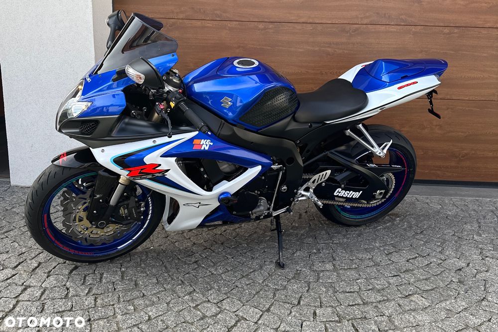 Suzuki GSX-R - 16