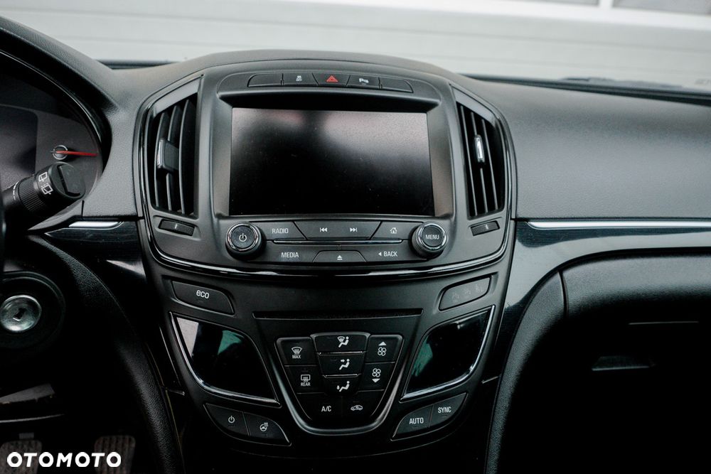 Opel Insignia 1.4 T Cosmo S&S - 22