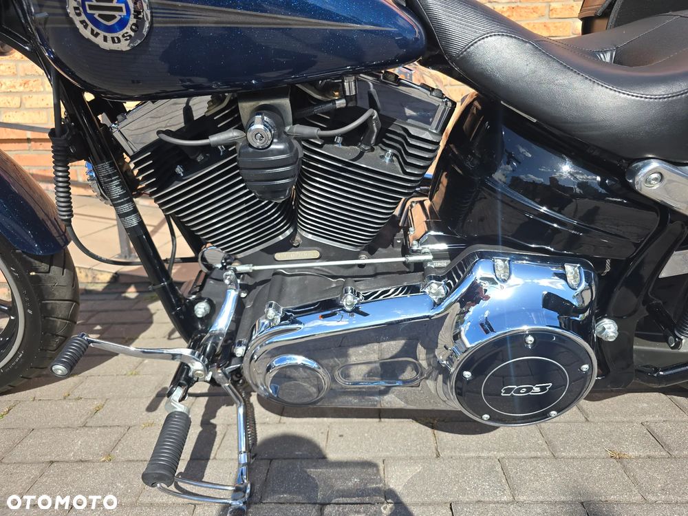 Harley-Davidson FXSB Breakout - 6