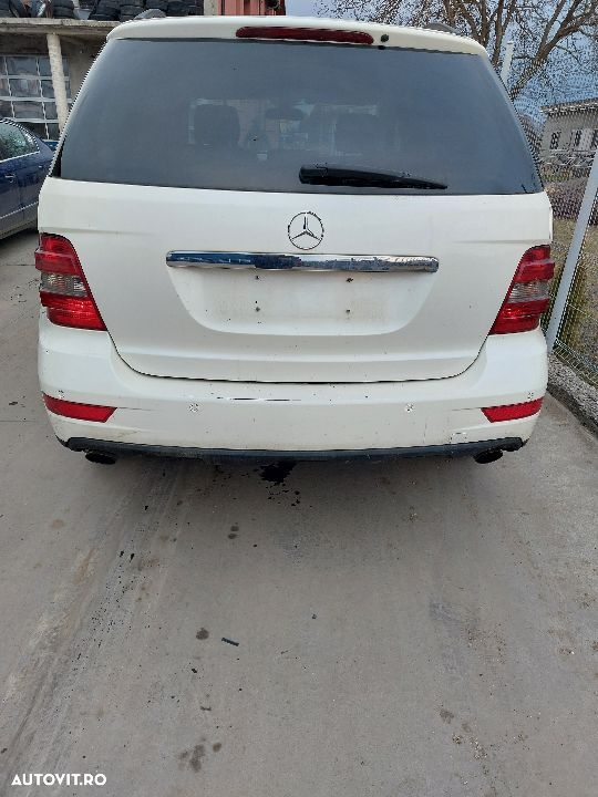 Dezmembram Mercedes ML W164 2009 2010 2011 2012 2013 350 CDI - 3