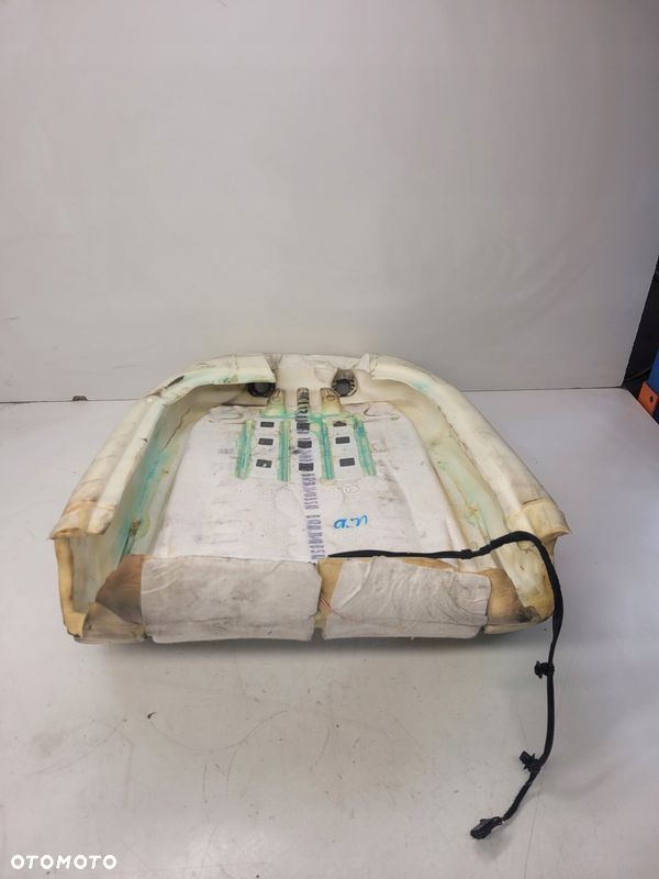 MATA GRZEWCZA FOTELA OPARCIE AUDI A6 C7 4G0963557D - 4