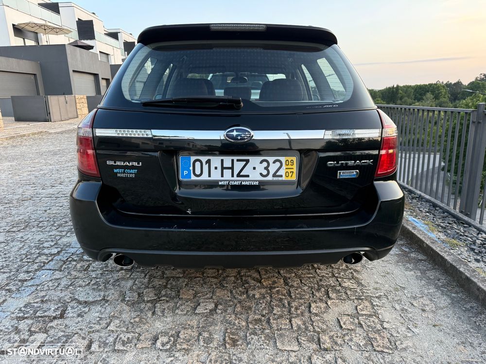 Subaru Legacy Outback - 10