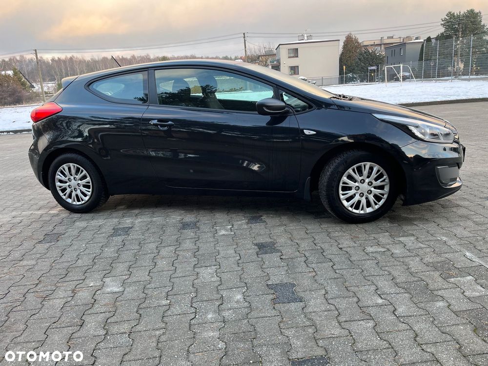 Kia ProCeed 1.4 M - 17