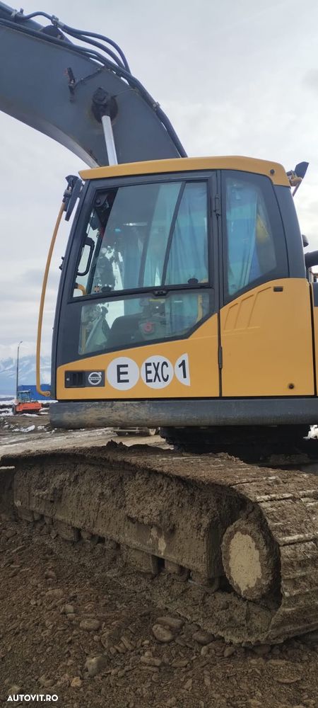 Volvo EC220DL - 7
