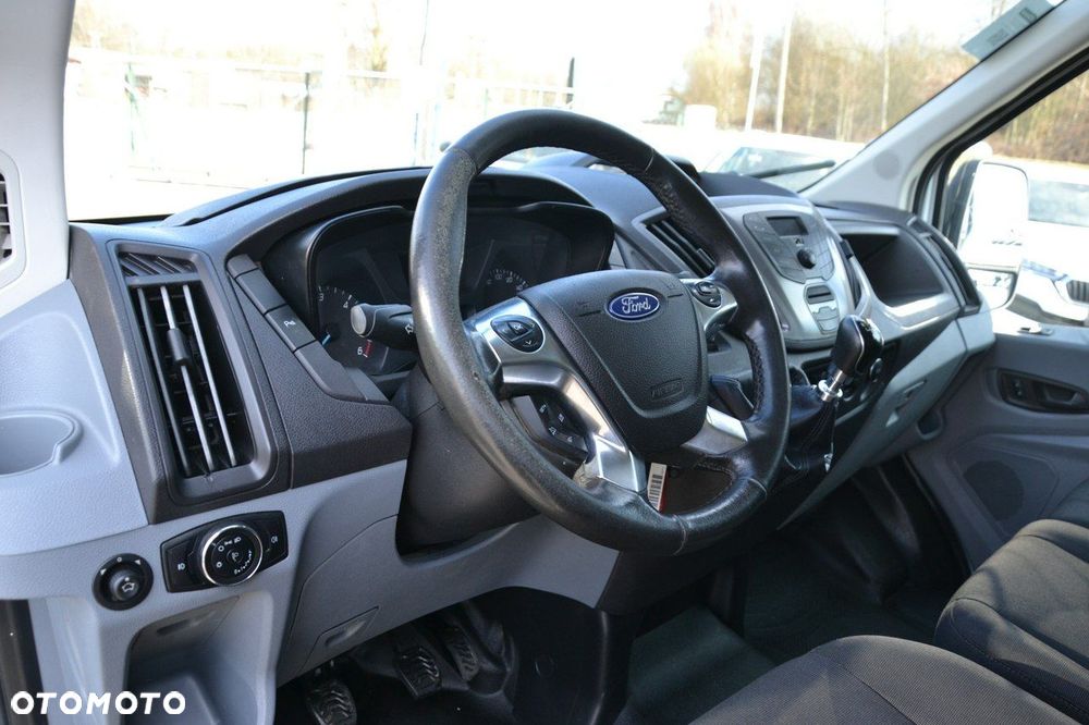 Ford Transit - 13