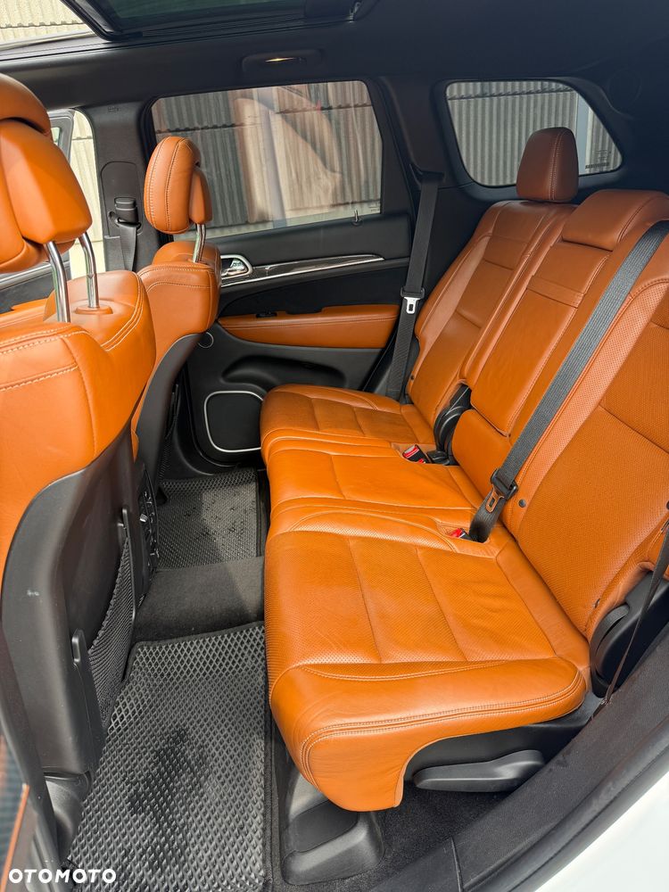 Jeep Grand Cherokee SRT - 26
