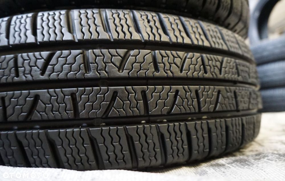 Pirelli Carrier Winter 195/60R16C 99/97T Z386 - 9