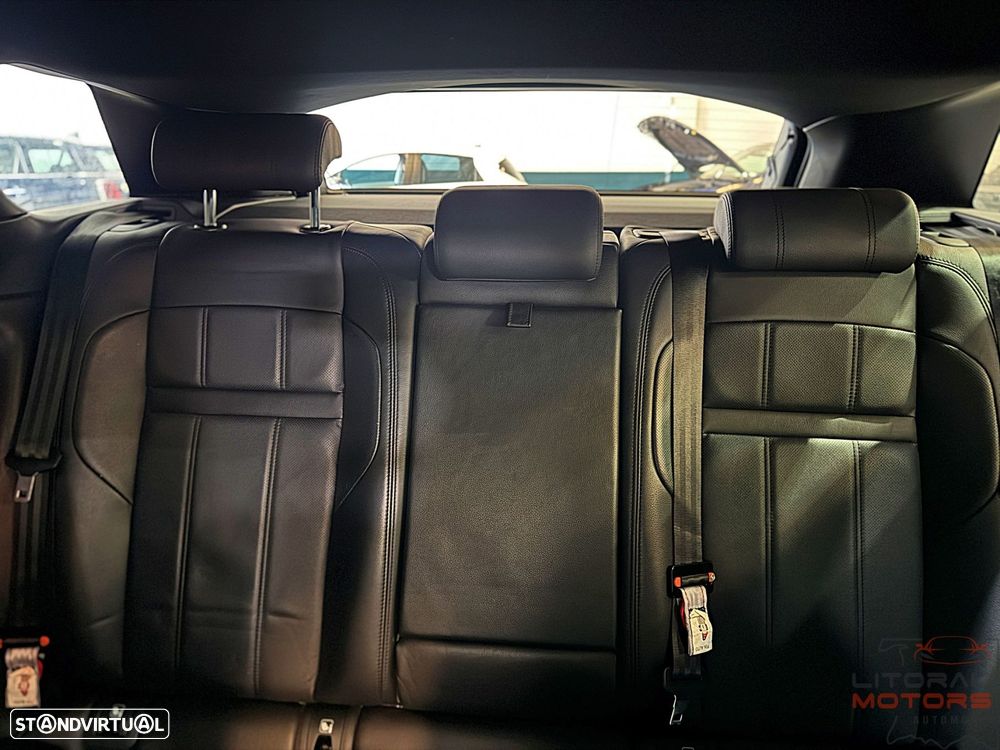 Land Rover Range Rover Evoque P300e R-Dynamic S - 37