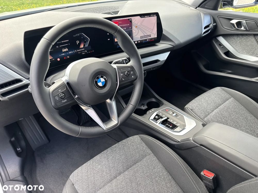 BMW Seria 1 120 mHEV - 9