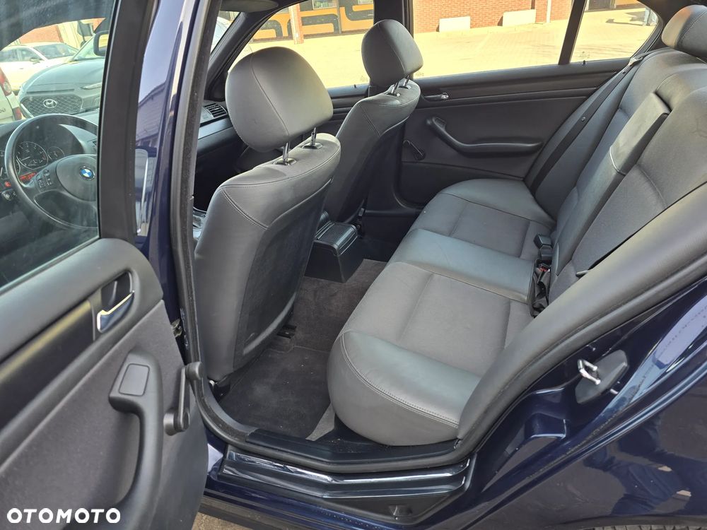 BMW Seria 3 - 12