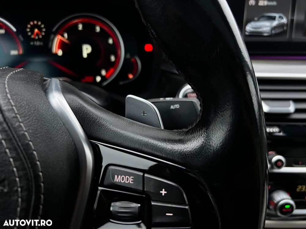 BMW Seria 5 520d xDrive AT - 27