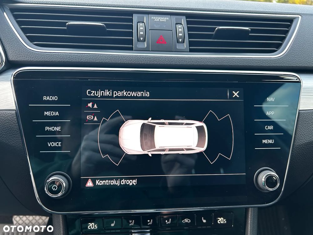 Skoda Superb 2.0 TDI SCR Ambition DSG - 21