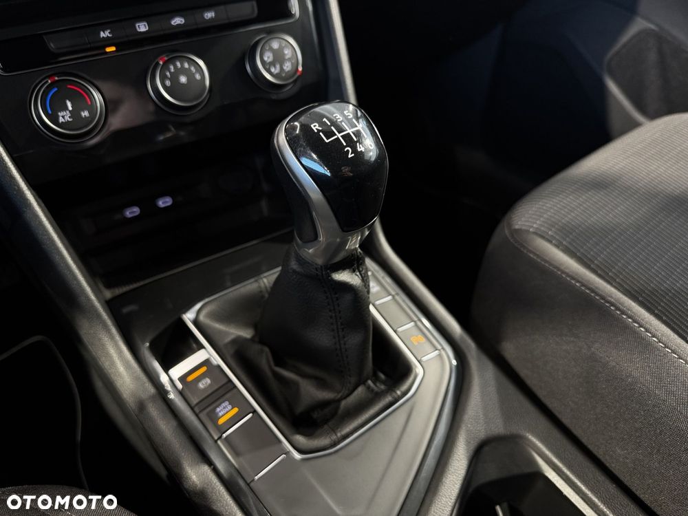 Volkswagen Tiguan - 25