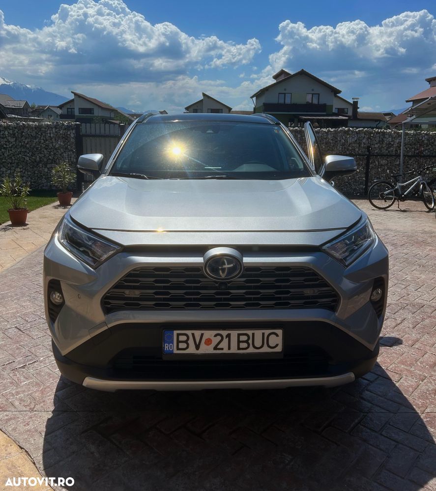 Toyota RAV4 - 1