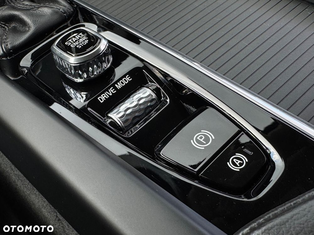 Volvo V60 D4 Geartronic Momentum - 30
