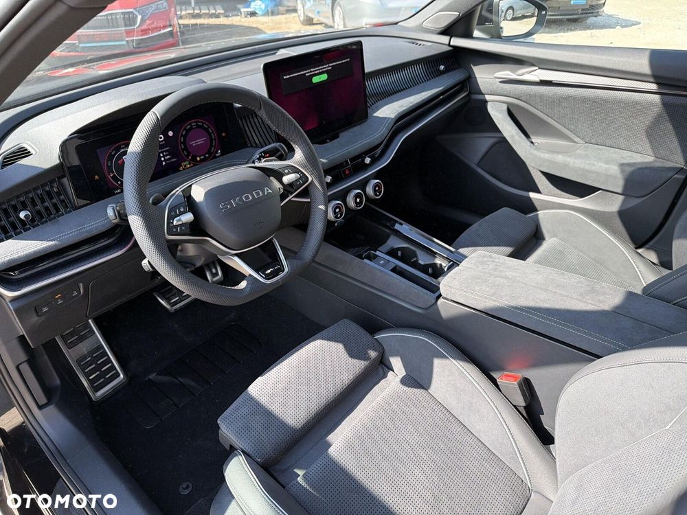 Skoda Superb 2.0 TDI SCR 4x4 Sportline DSG - 9