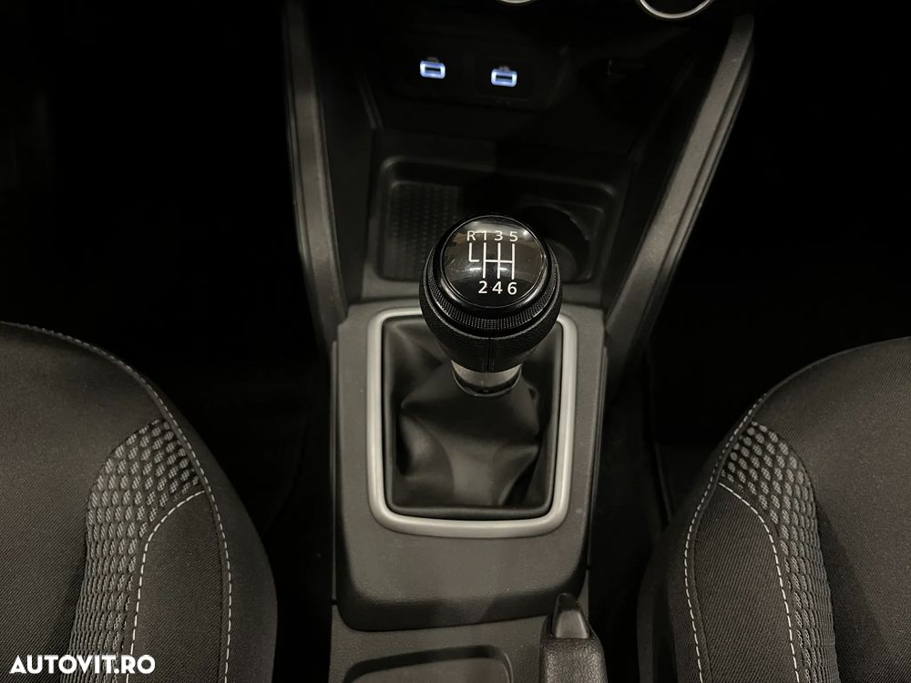 Dacia Duster TCe 130 Journey - 28