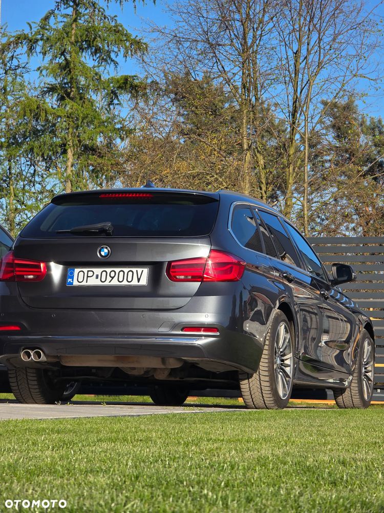 BMW Seria 3 320i xDrive Luxury Line - 2