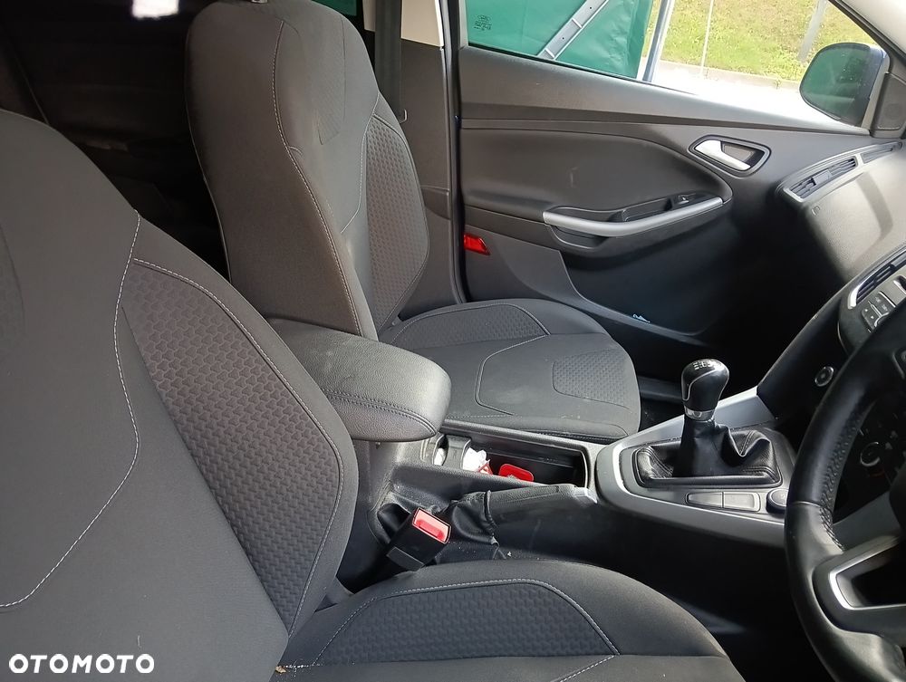 Ford Focus 1.0 EcoBoost Ambiente - 7
