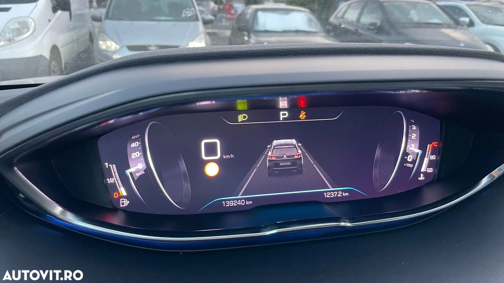 Peugeot 5008 - 12