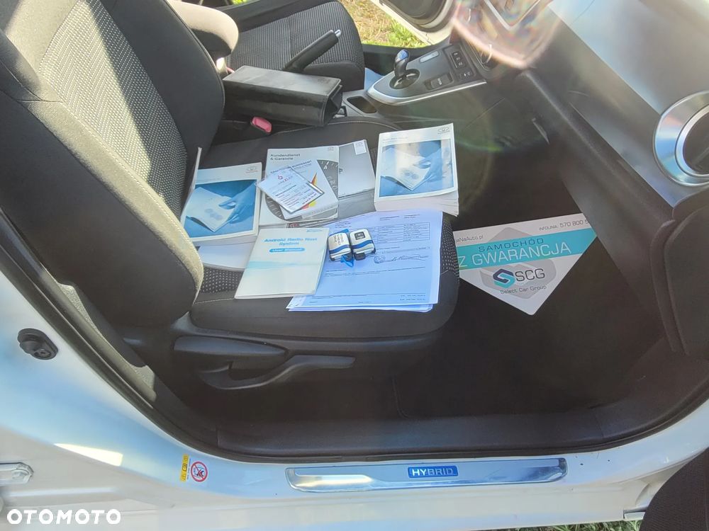 Toyota Auris 1.8 HSD Luna - 20